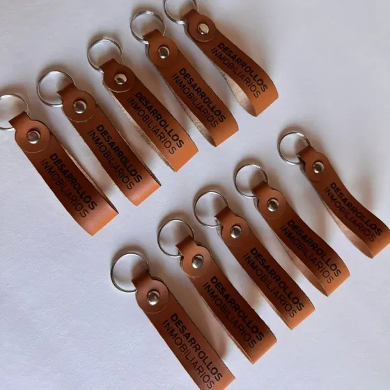 10 Llaveros Eco Cuero Personalizado - Grabado Souvenir