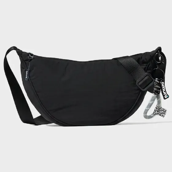 Cartera Amuni Tipo Banana Bandolera Ajustable Urbana Negro Lisa Plastico