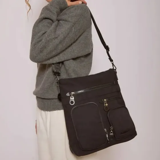 Cartera Bandolera Y Mochila 2 En 1 Atlas Mujer Juanita Jo Negro Lisa