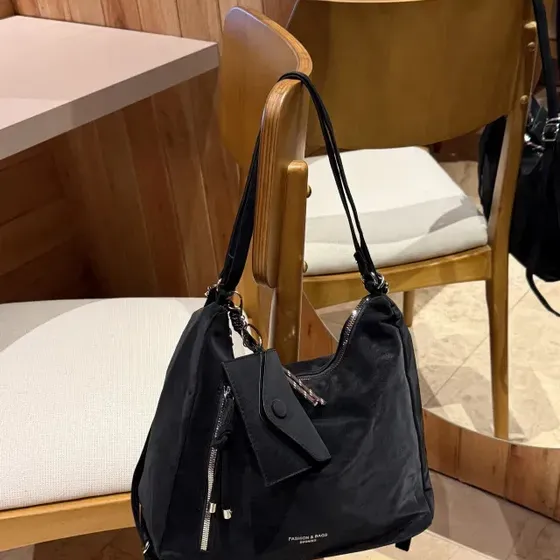 Cartera Mochila Cuero Ecologico Bolsillo Cierre Mujer Mazzy Negro
