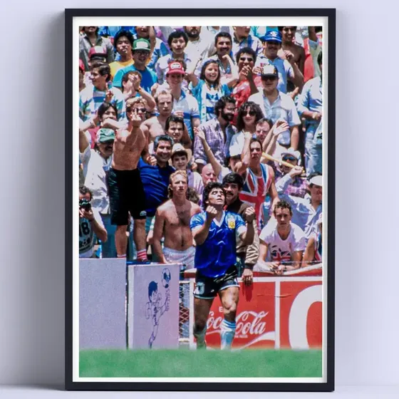 Cuadro Maradona Festejando Decorativo 30x40cm Con Vidrio Color Negro Armazón Negro