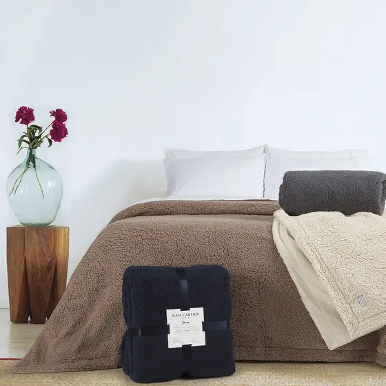 Frazada Jean Cartier Sherpa king color natural con diseño sherpa de 260cm x 240cm