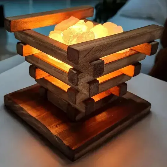 Lampara De Sal Del Himalaya Para Sanar Cualquier Ambiente - Madera - Naranja