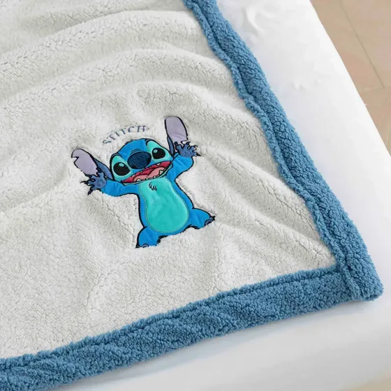 Manta Frazada Doble Con Corderito Stitch Piñata 130x180cm