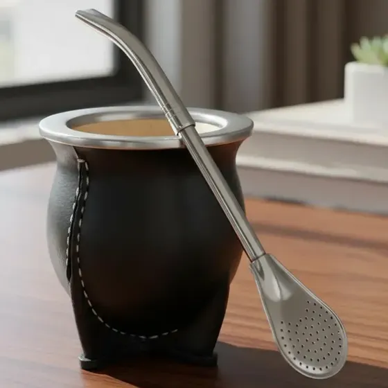 Mate Camionero Globalross Negro Cuero Con Bombilla Acero Pico De Loro