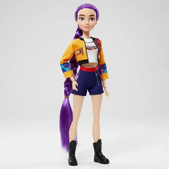 Muñeca Guerrera Kpop Musical 30cm Rumi Articulada